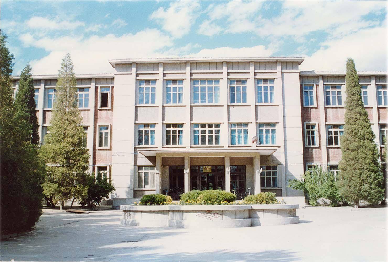 市委党校 - 富喜路地板沈阳专卖店 沈阳市富喜路木业有限公司 - 九正