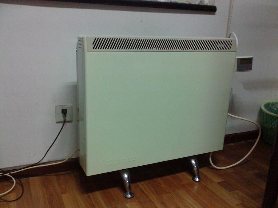 华安储热式电暖器图片