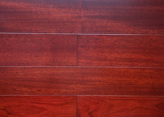 印茄木红色实木复合地板